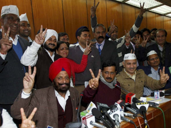 दिल्ली की कानाफूसी दिल्ली की कानाफूसी