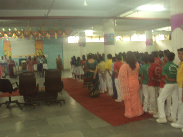 प्रसारण भी रुका