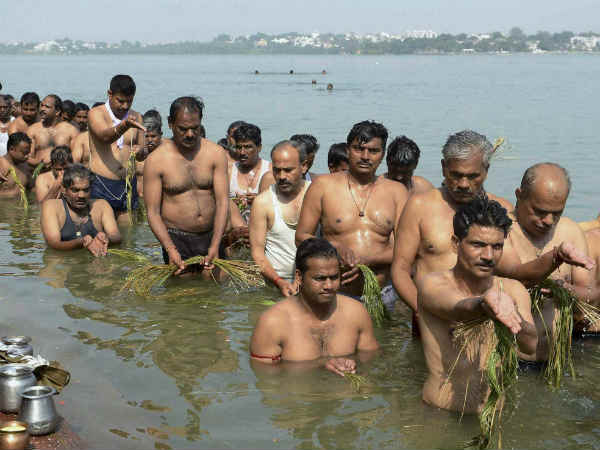 पितरों को प्रसन्न करने के कुछ सरल उपाय-