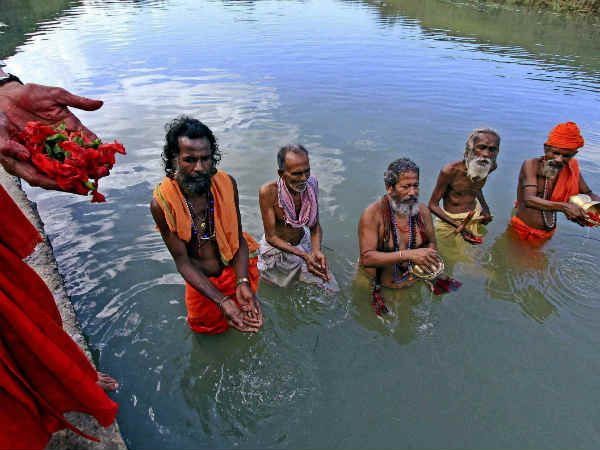 निर्णय सिन्धु में- 12 प्रकार के श्राद्धों का उल्लेख मिलता है