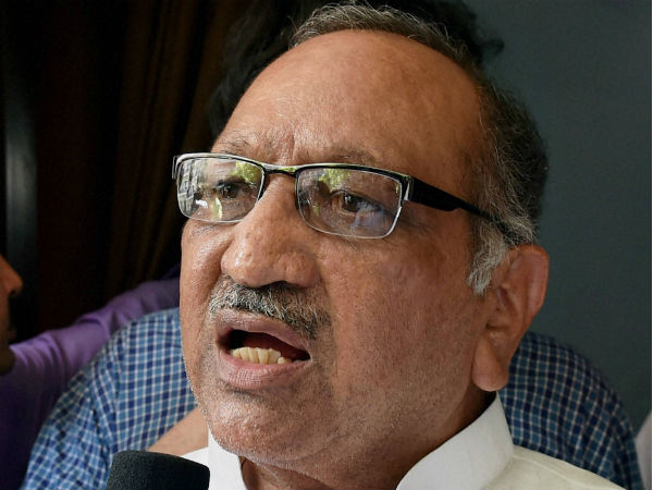 स्टिंग को बनाया हथियार