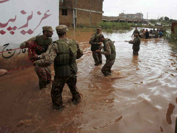 flood-pakistan flood-pakistan