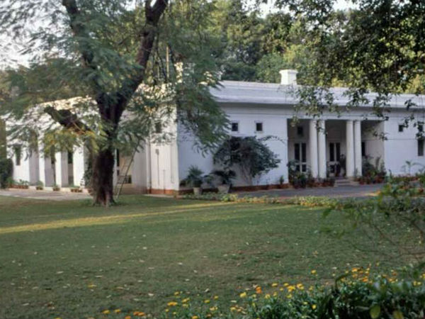 tuglak road flats tuglak road flats