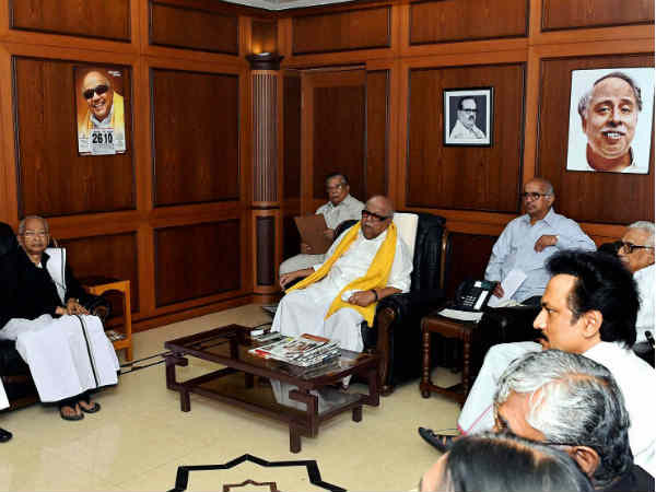 लेसर शो और 3डी एनीमेशन से सजी शाम