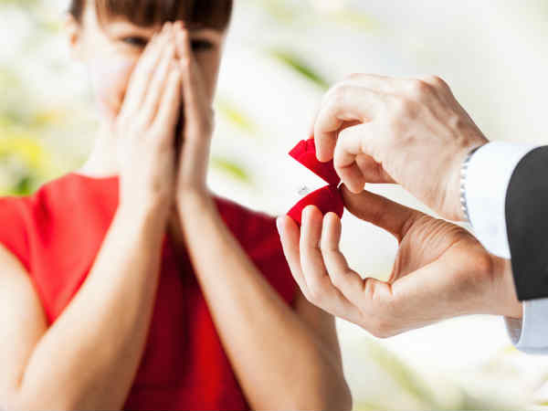 पति पत्‍नी को पार करने होते हैं सात पुल 