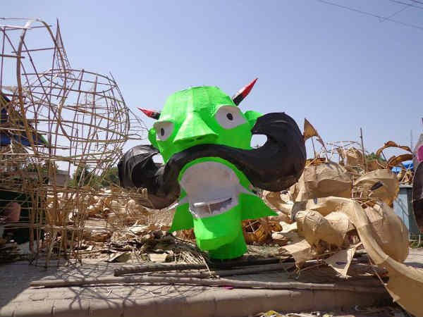 महंगाई ने तोड़ी रावण की कमर