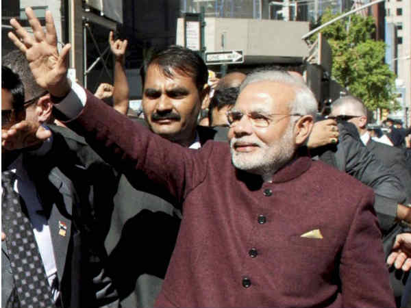 फैंस का हुजूम स्‍वागत को था तैयार