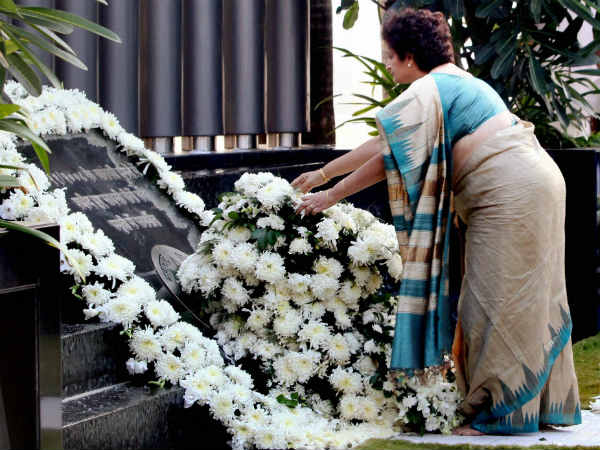 kavita-karkare kavita-karkare