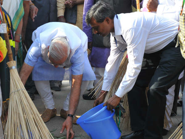 की पूर्व सरकारों की तारीफ 