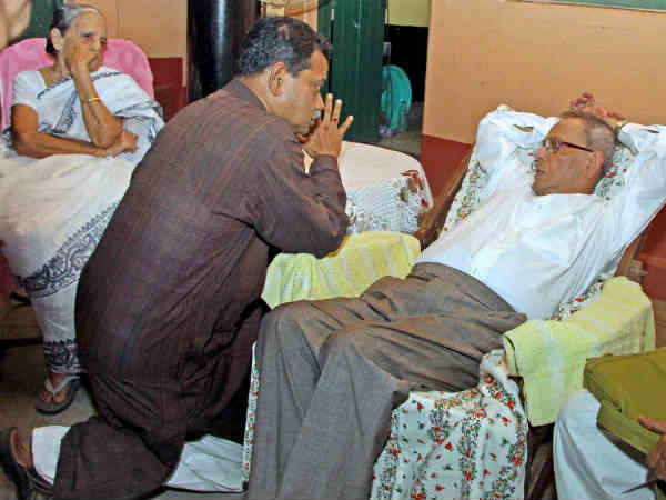 हर वर्ष पहुंचते हैं गांव 