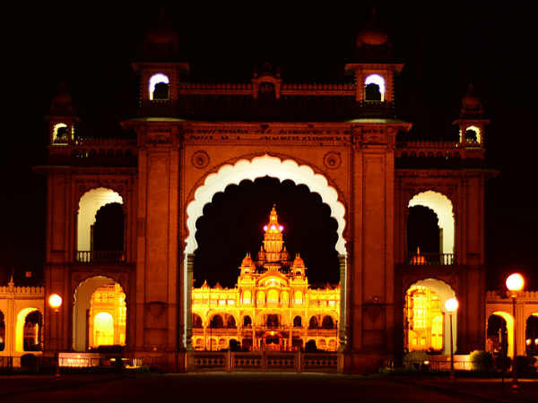 तोपों की सलामी