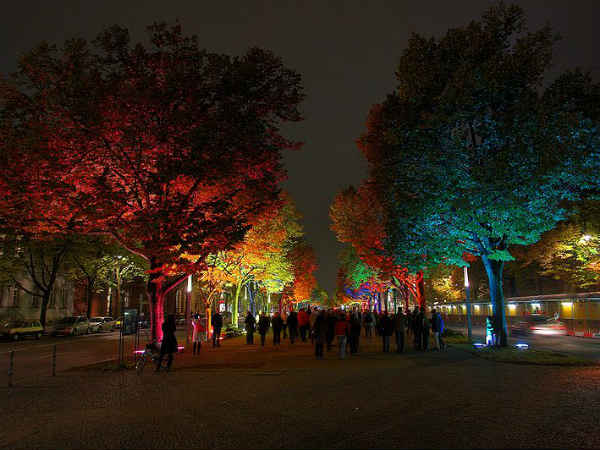 अलग अलग होती है थीम