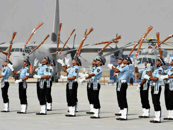 राष्‍ट्रपति होता है कमांडर इन चीफ 