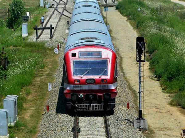 मुम्बई - गोवा सेमी हाई स्पीड ट्रेनें मुम्बई - गोवा सेमी हाई स्पीड ट्रेनें