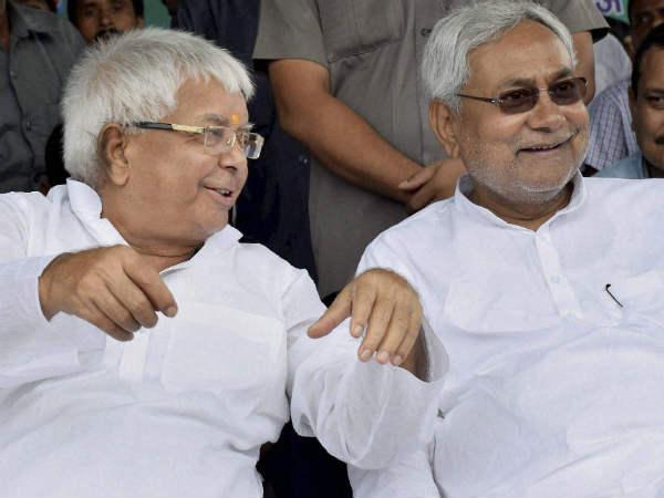 बिहार विधानसभा चुनाव 2015 : भारी पड़ा महागठबंधन