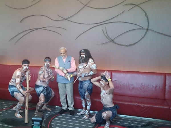 modi welcomes in Sydney modi welcomes in Sydney