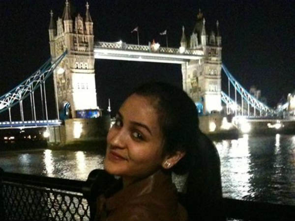 खूबसूरत अपर्णा यादव