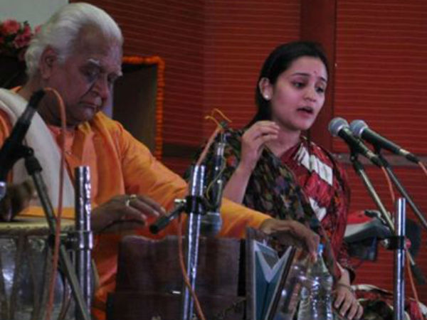 क्लासिकल सिंगर