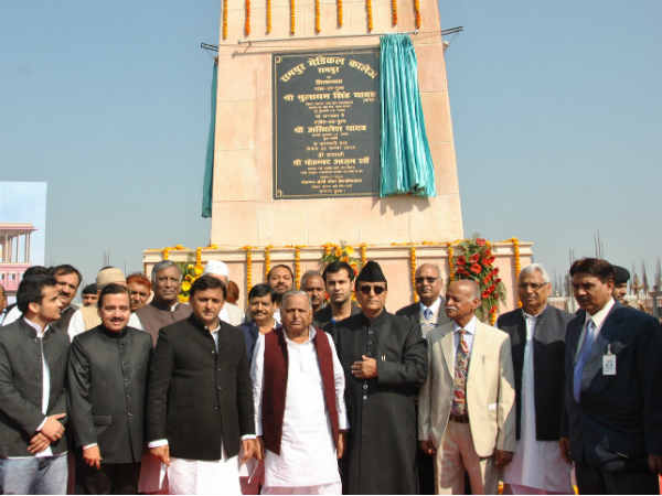 नई शुरुआत हुईं 