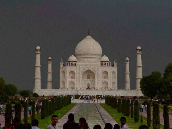 Barack Obama likely to visit Taj Mahal Barack Obama likely to visit Taj Mahal