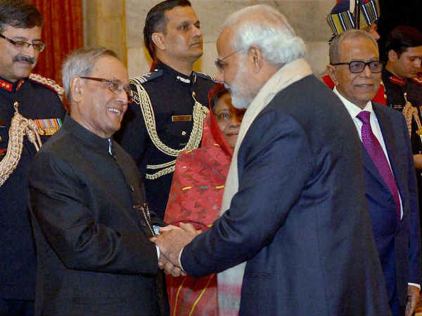 नरेन्द्र मोदी-प्रणब मुखर्जी