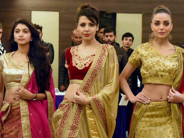 लखनऊ फैशन शो