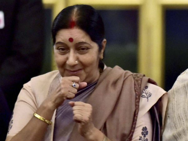 सशक्त महिला नेता सशक्त महिला नेता