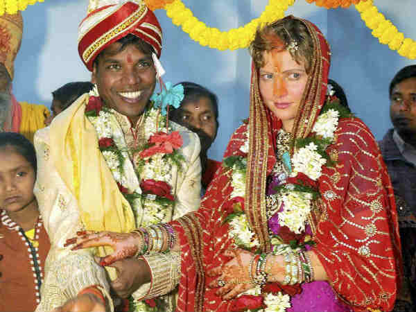 बिहार का छोरा और आस्ट्रेलिया की छोरी बने मियां-बीवी