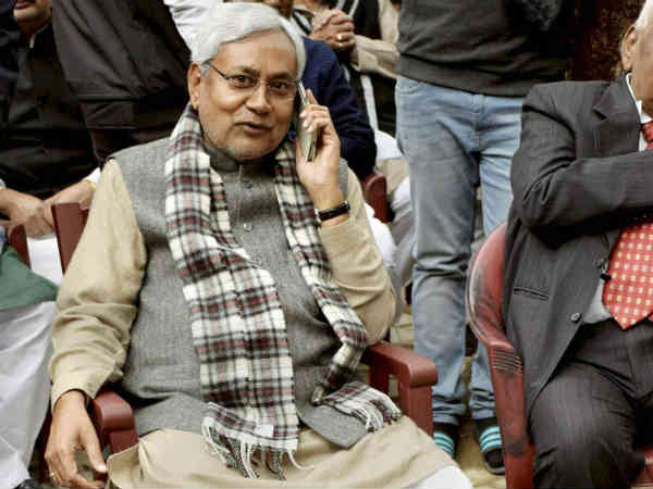 नीतीश कुमार