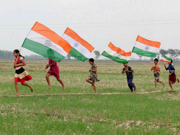 26 जनवरी की तैयारी में जुटे बच्चे 26 जनवरी की तैयारी में जुटे बच्चे