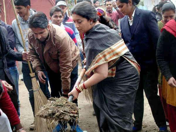 स्मृति ईरानी