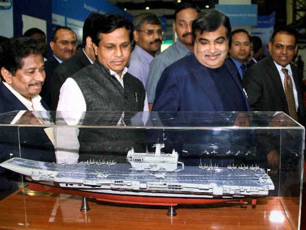 नीतीन गडकरी