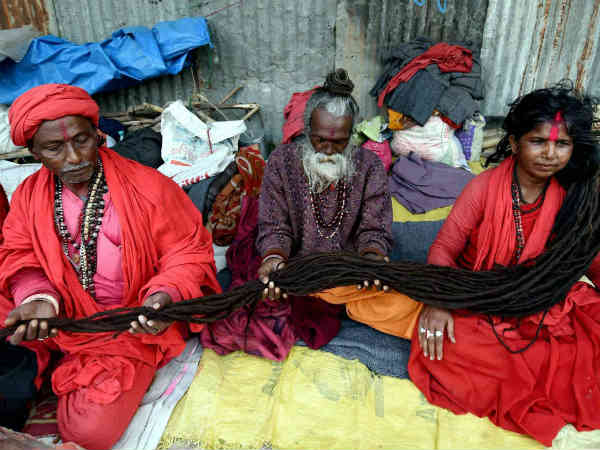 10 फीट लंबी जटा वाली साध्वी