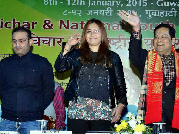 वीरेंद्र सहवाग और बैडमिंटन खिलाड़ी ज्वाला गुट्टा