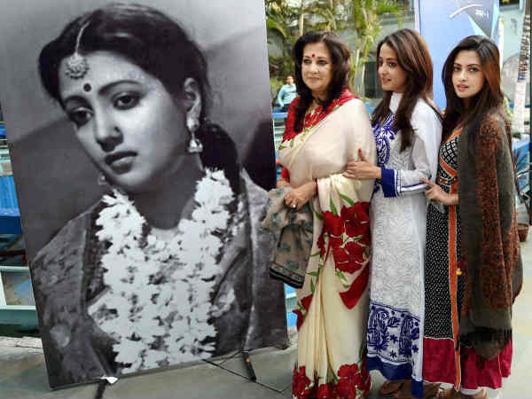 सुचित्रा सेना को दी गई स्रद्धांजलि