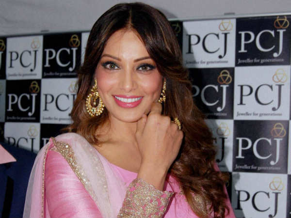 बिपाशा बसु