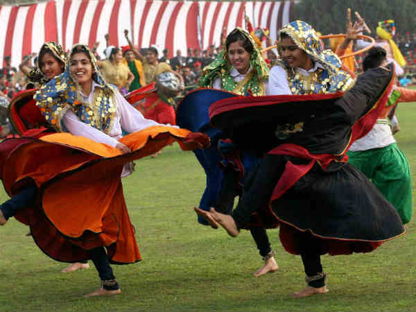 पीएम की टी-पार्टी