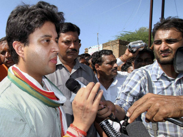  सिंधिया ने बीजेपी और मुख्यमंत्री शिवराज पर साधा निशाना