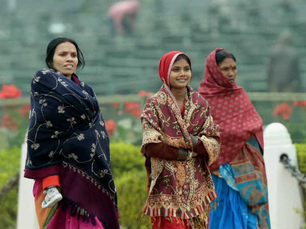 धूप निकली