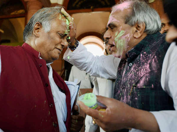 संसद में होली संसद में होली