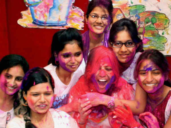 युवाओं की होली युवाओं की होली