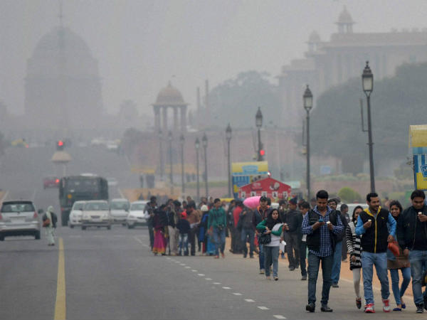 दिल्ली में दिन में बारिश के आसार