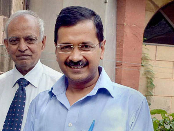 'गद्दारों को बाहर निकालो'