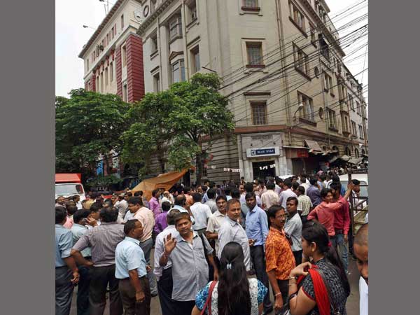 Fresh earthquake kills 57 in Nepal, 12 in India and more than 1,000 injured Fresh earthquake kills 57 in Nepal, 12 in India and more than 1,000 injured