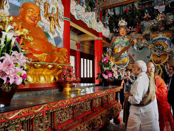 डाजिंगशन मंदिर के दर्शन डाजिंगशन मंदिर के दर्शन