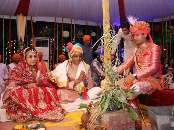 शादी की तस्वीरें..