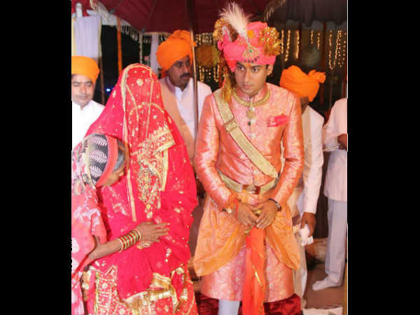 शादी की तस्वीरें..