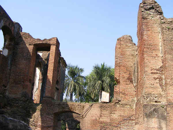 वक्त बदला पर डर नहीं