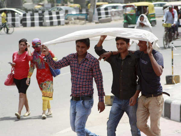 टाइट कपड़े ना पहनें