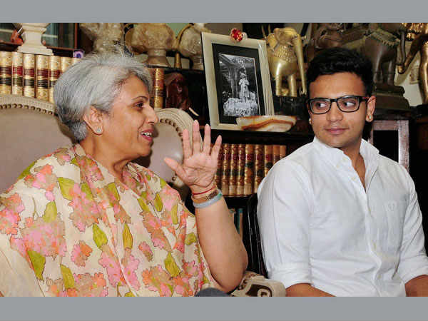गायत्री देवी के पोते गायत्री देवी के पोते